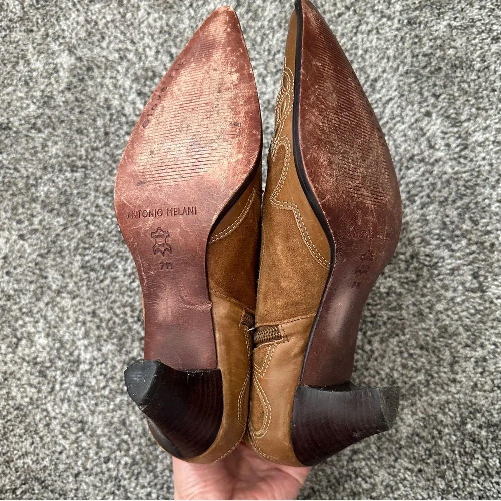 Antonio Melani leather/suede boho cowgirl ankle boots - Picture 5 of 6